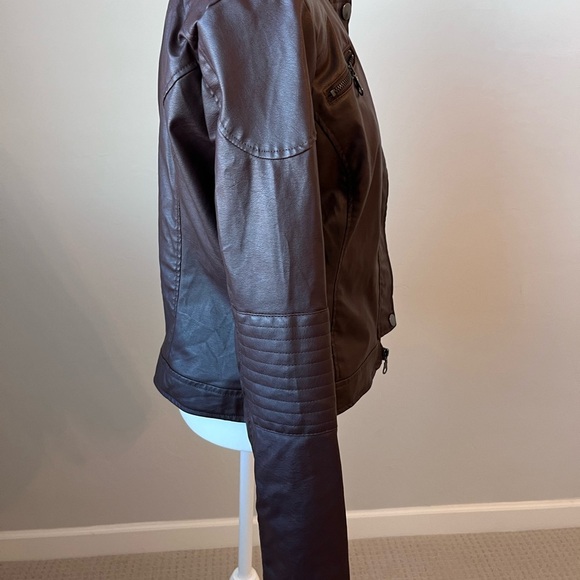 Maralyn & Me Burgundy Leather Jacket - Picture 4 of 7